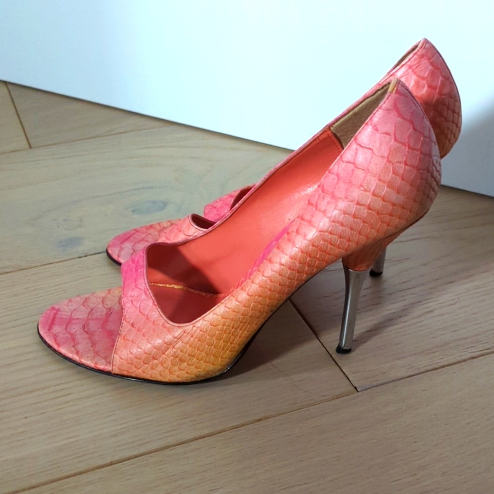 bebe Pink Orange Ombre Snakeskin Peep-Toe Heels